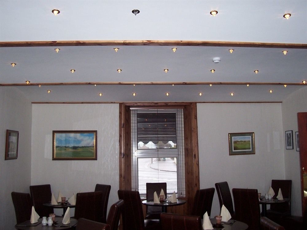 Corner Hotel Carnoustie Exteriör bild