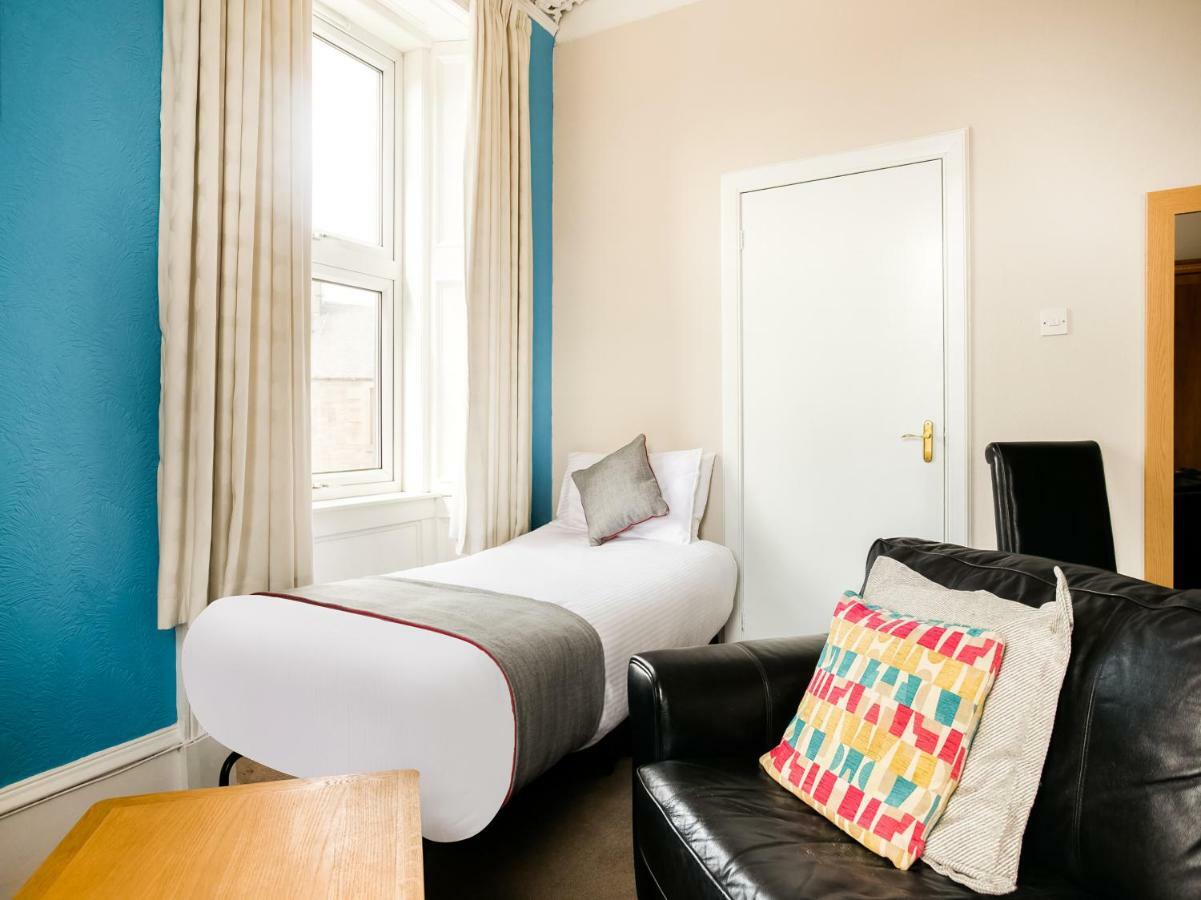 Corner Hotel Carnoustie Exteriör bild
